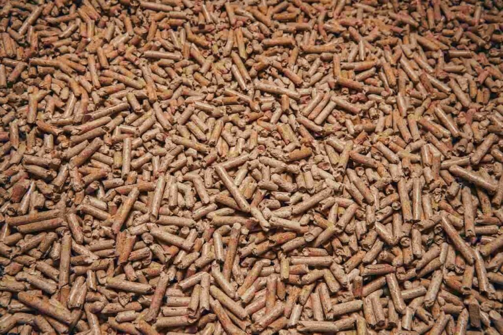 Automatyczne podajniki w kotłach na pellet